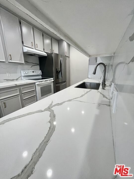 1750 Camino Palmero Street - Photo 30