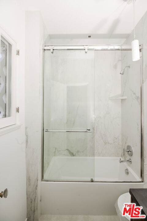 1302 N Sweetzer Avenue - Photo 9