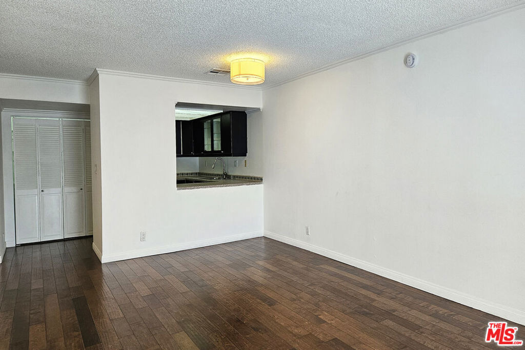 618 N Howard Street - Photo 3
