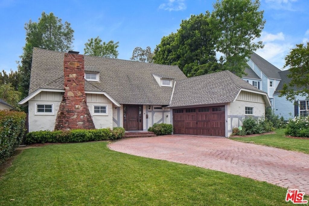 15434 Sutton Street - Photo 2