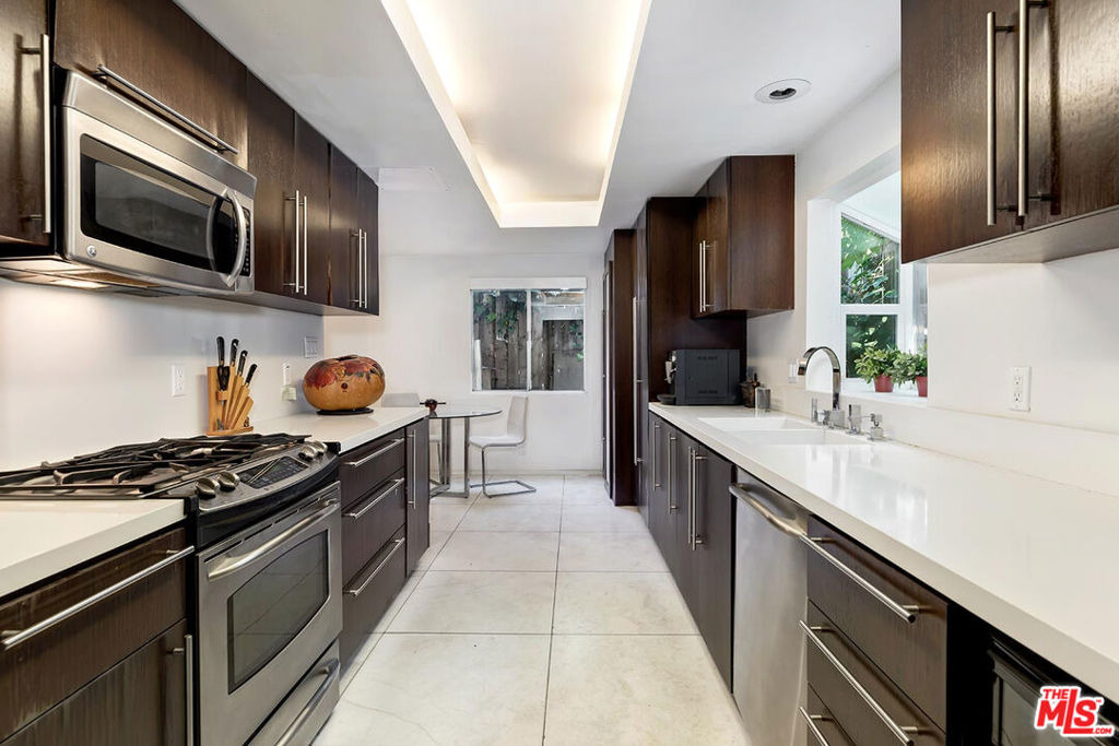 1730 Mount Olympus Drive - Photo 9