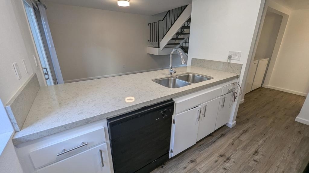 2260 N Indian Canyon Drive - Photo 8