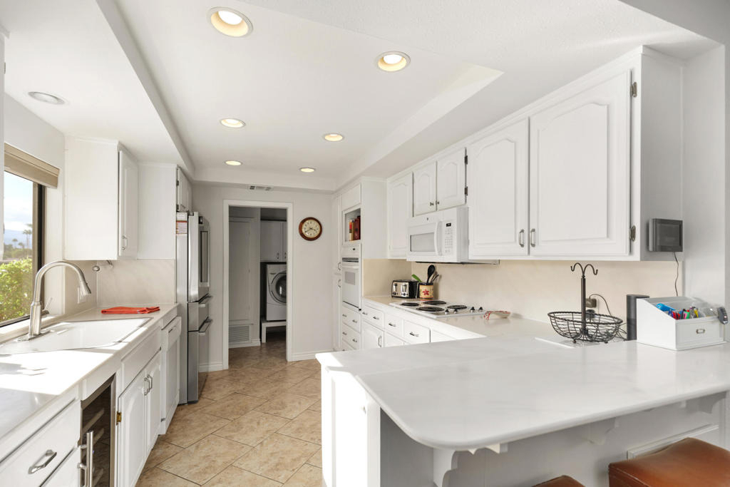 42410 Adams Street - Photo 2