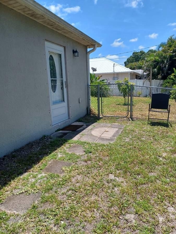 426 Easy Street - Photo 0