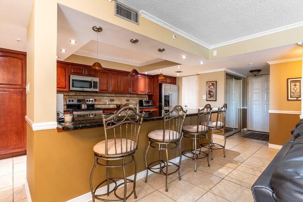 1915 Lavers Circle - Photo 1