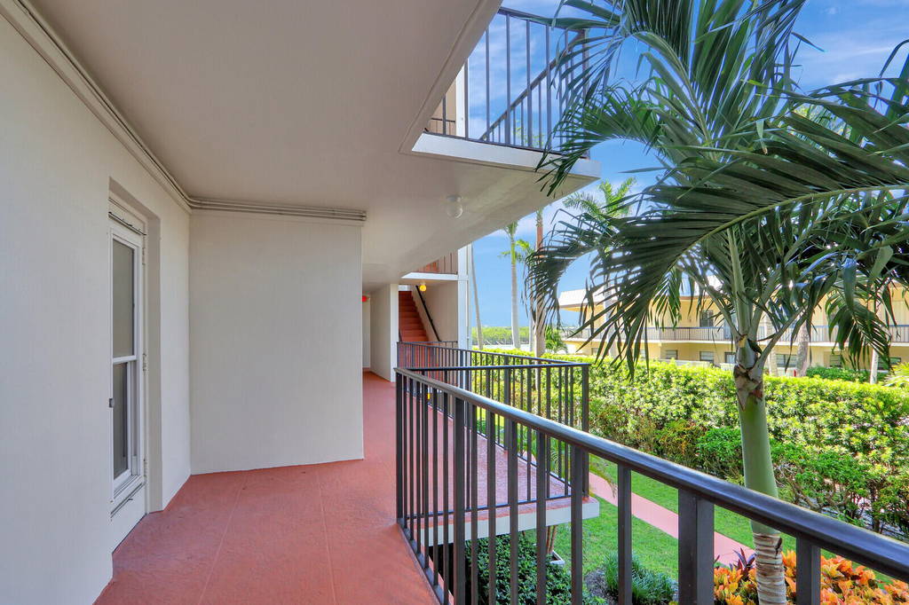 225 S Beach Road - Photo 2