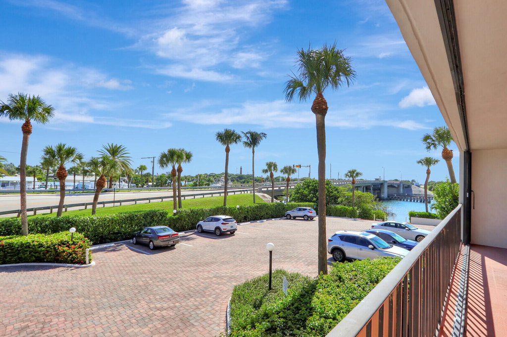 225 S Beach Road - Photo 4