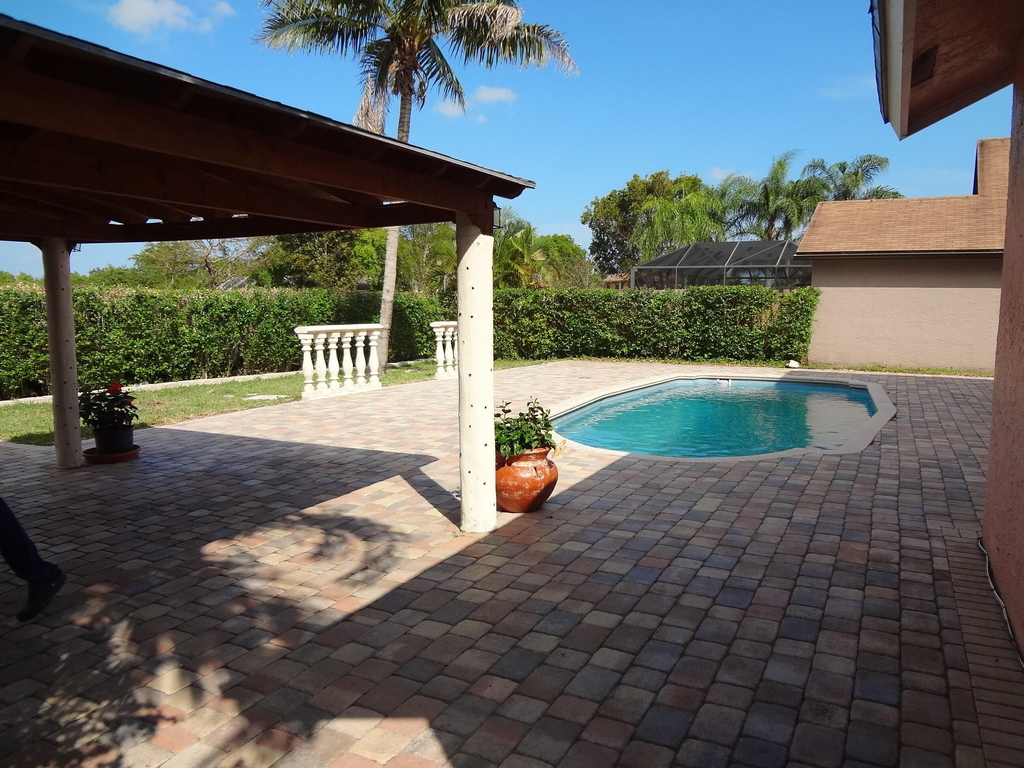 22442 Sea Bass Drive - Photo 2