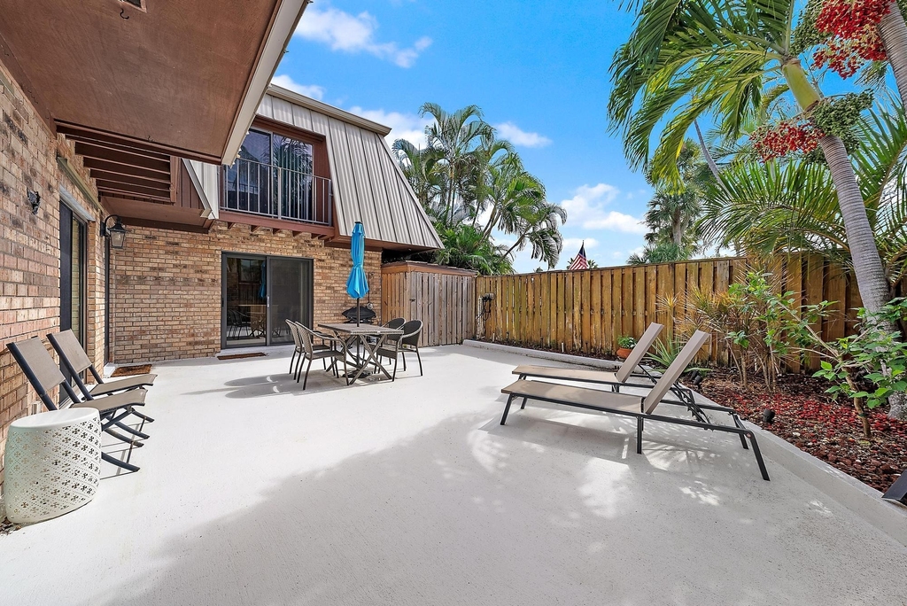 1420 Ocean Way - Photo 0