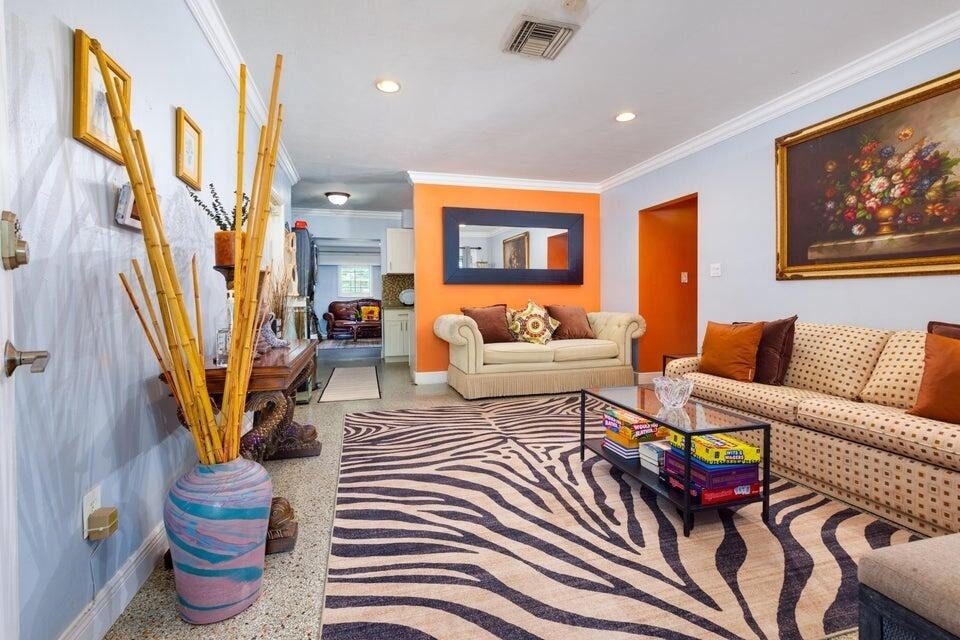 145 Se 3rd Avenue - Photo 2