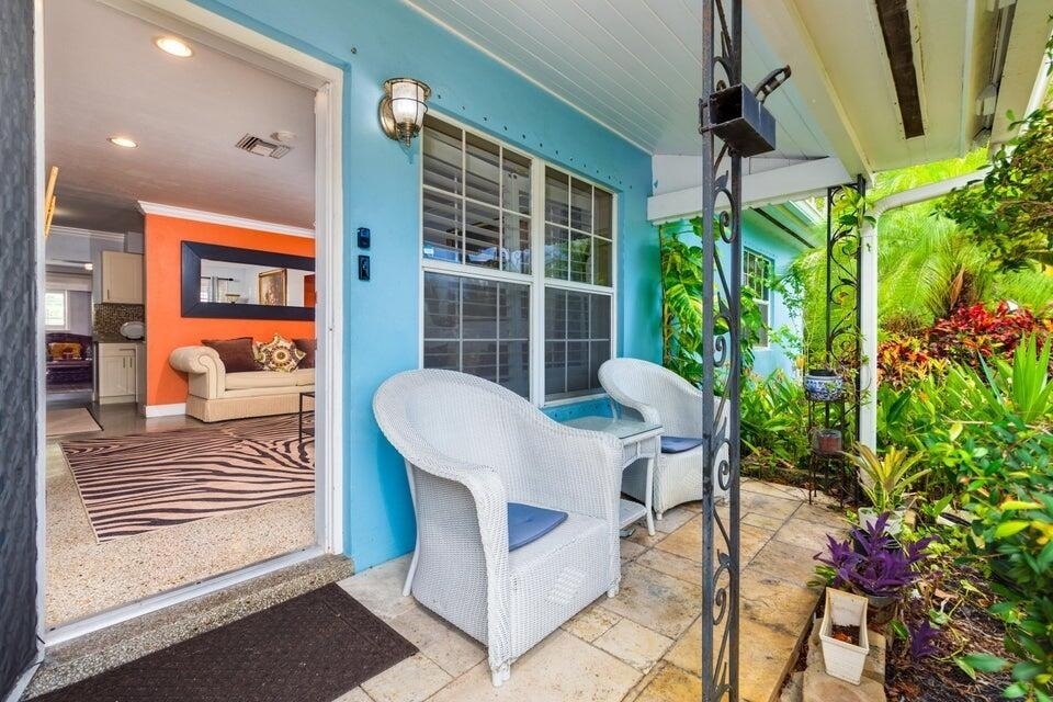 145 Se 3rd Avenue - Photo 1