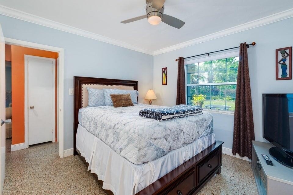 145 Se 3rd Avenue - Photo 12