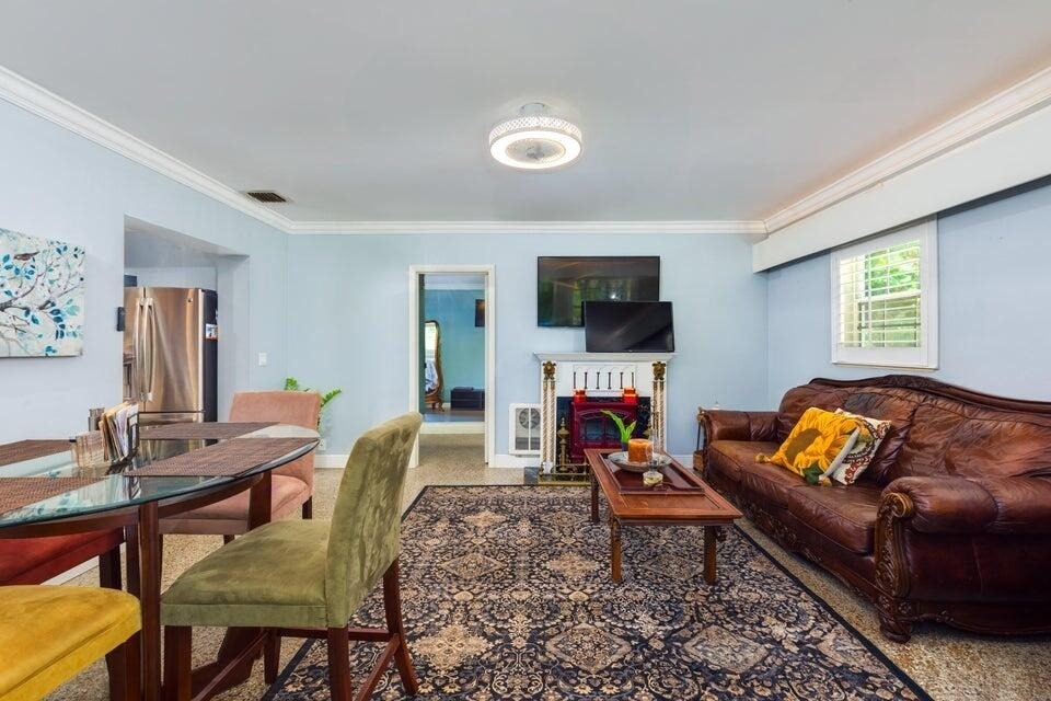 145 Se 3rd Avenue - Photo 18