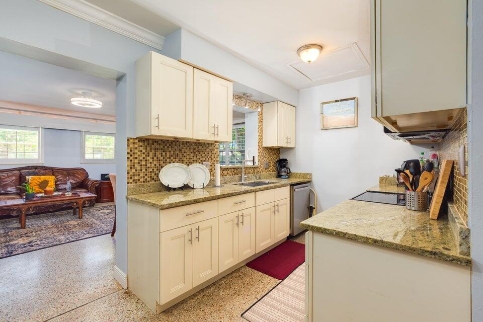 145 Se 3rd Avenue - Photo 7
