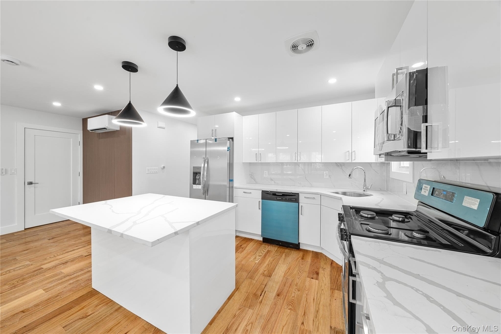 24533 147th Road - Photo 2