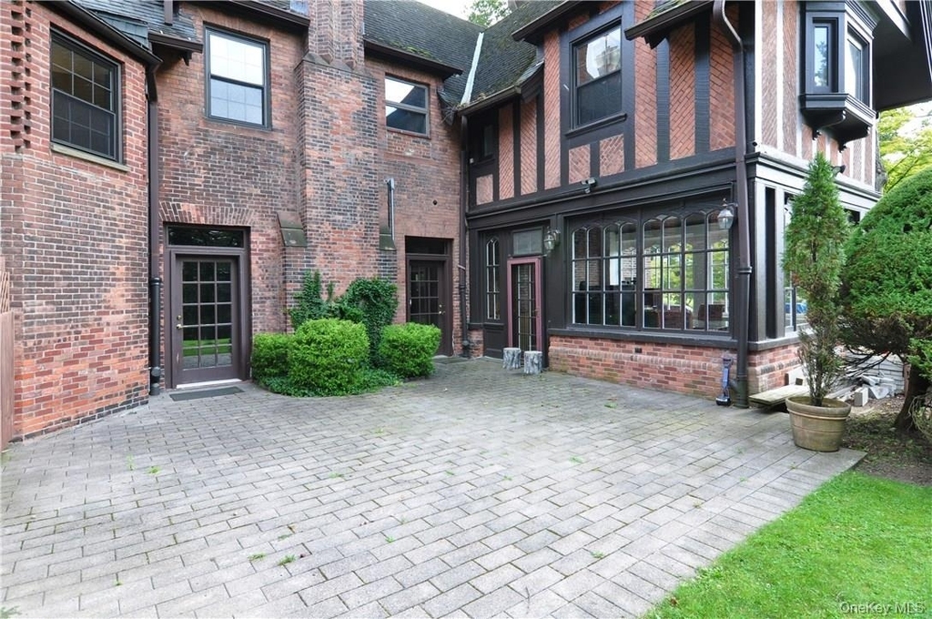 136 Harriman Road - Photo 20