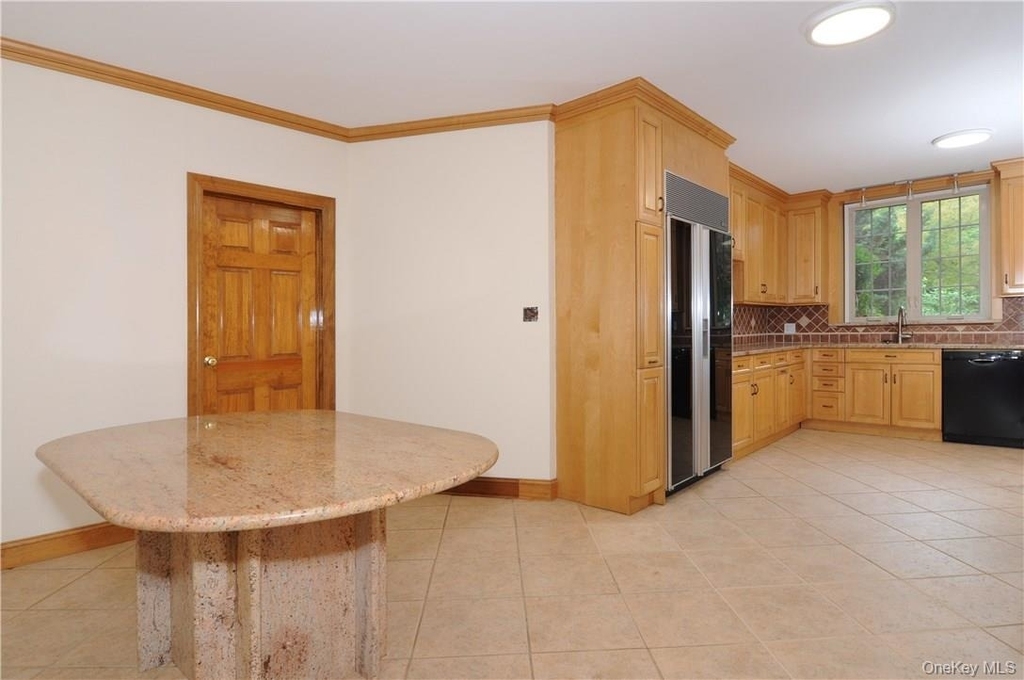 136 Harriman Road - Photo 10