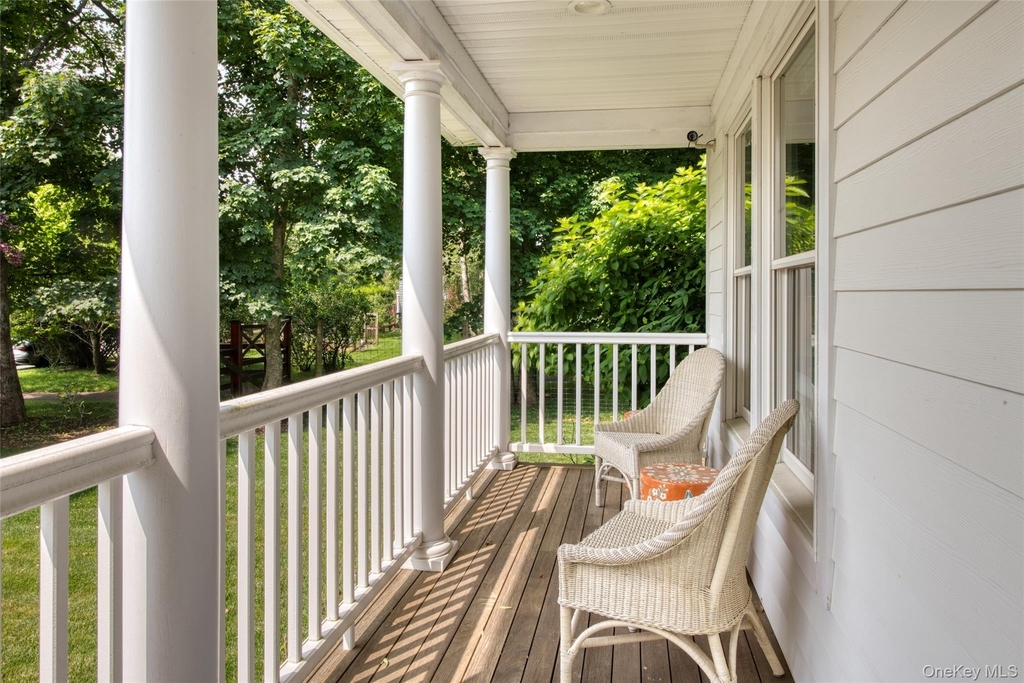 39595 Main Road - Photo 2