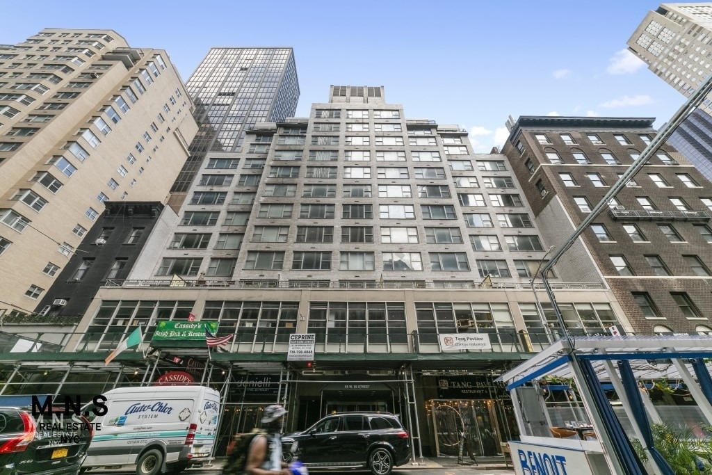 65 W 55th Street - Photo 16