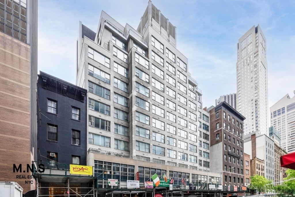 65 W 55th Street - Photo 3