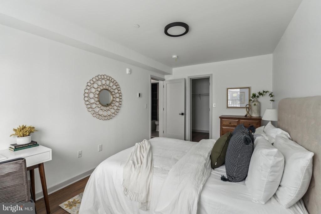 6515 Ridge Avenue - Photo 4