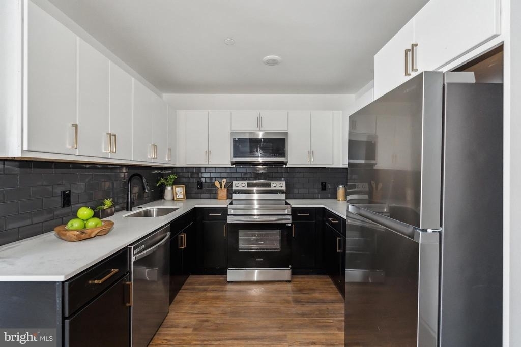 6515 Ridge Avenue - Photo 2