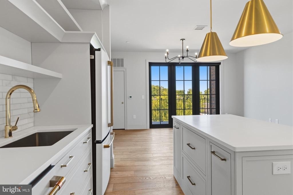 8623 Germantown Unit 204 Avenue - Photo 13