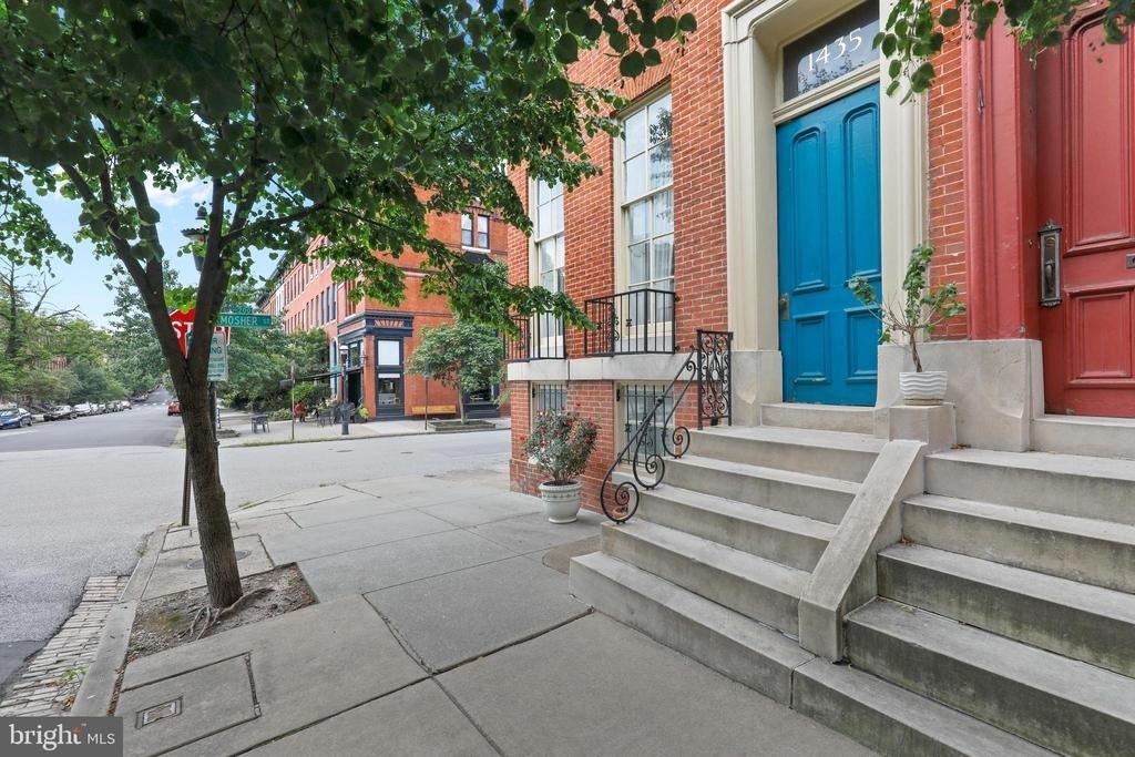 1435 Bolton Street - Photo 7