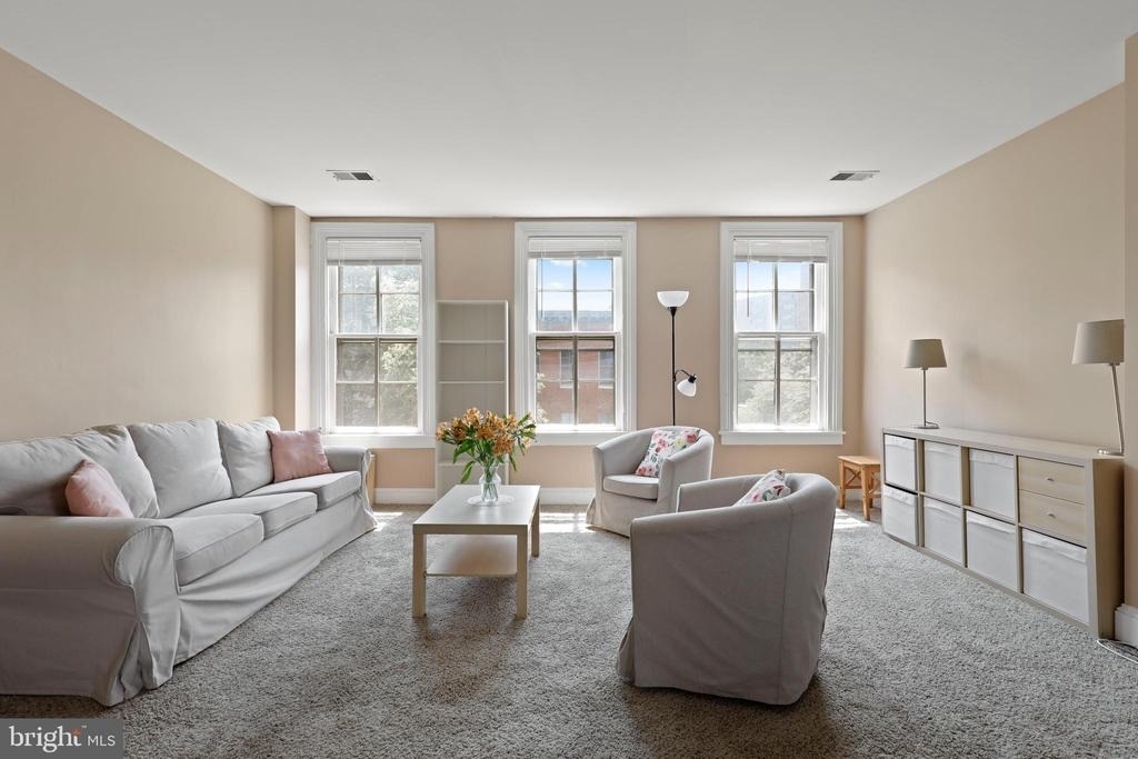 1435 Bolton Street - Photo 19