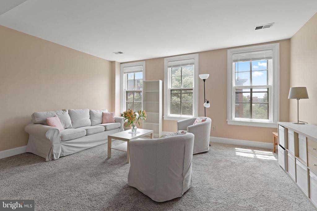 1435 Bolton Street - Photo 20
