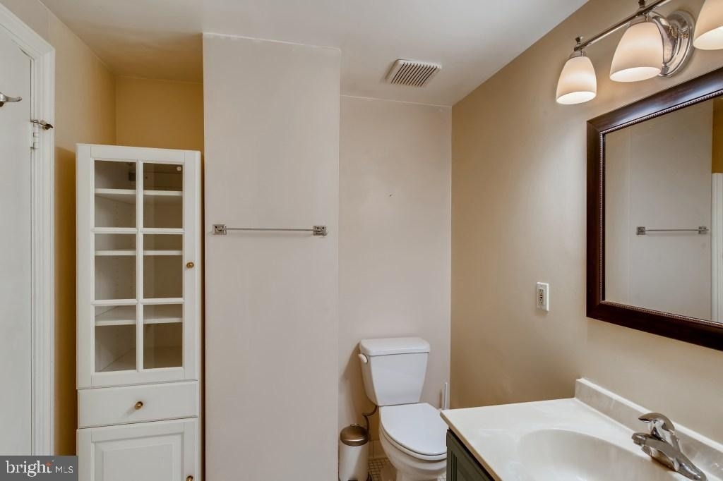 1435 Bolton Street - Photo 31