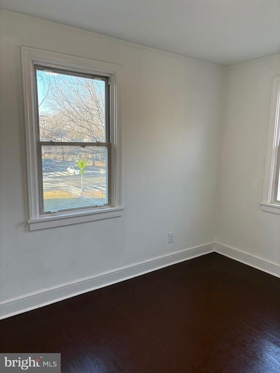 5030 South Dakota Avenue Ne - Photo 7