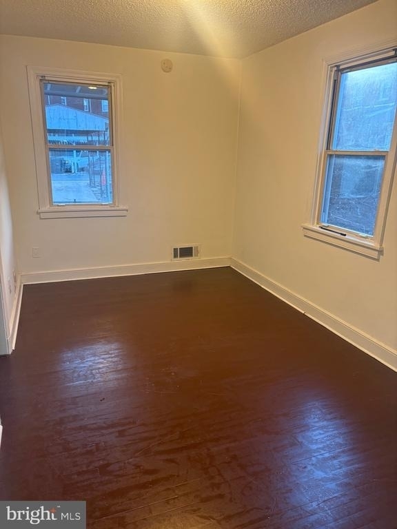 5030 South Dakota Avenue Ne - Photo 25