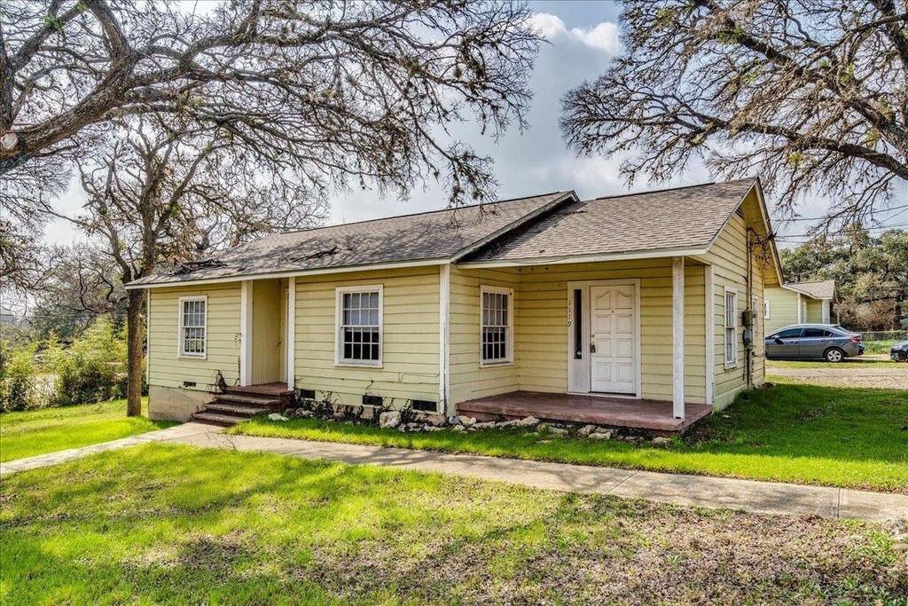 1119 N Lbj Dr - Photo 2