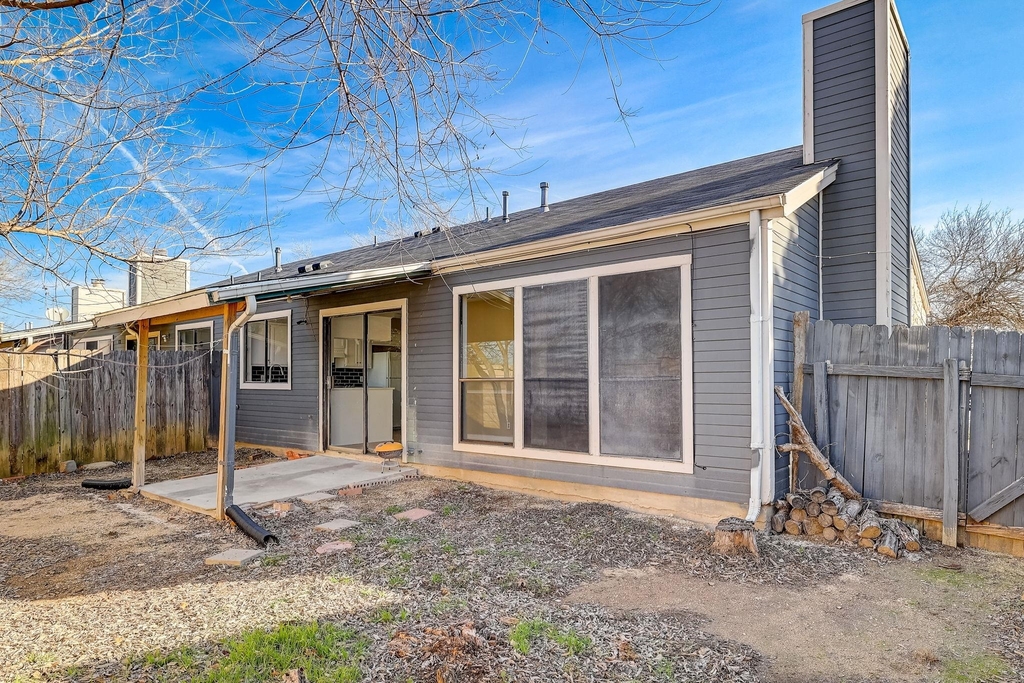 1406 Hyridge Circle - Photo 19