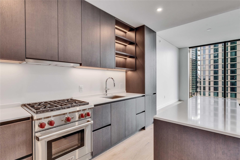 610 Davis St - Photo 8