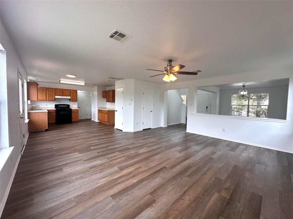 722 Lavaca Loop - Photo 4