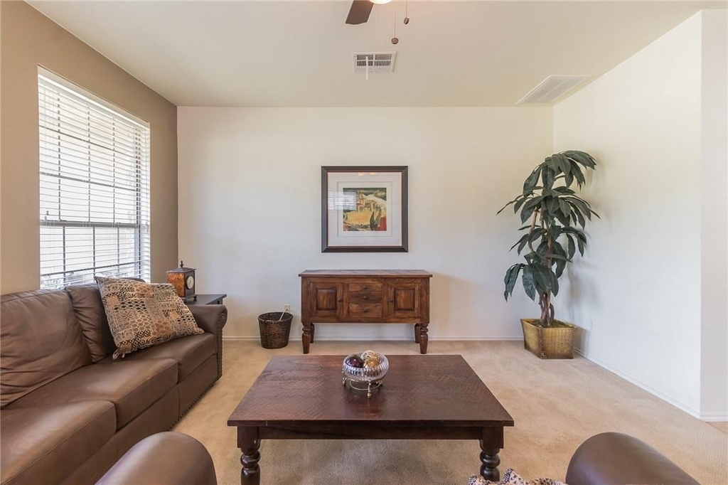 9201 Brodie Ln - Photo 10