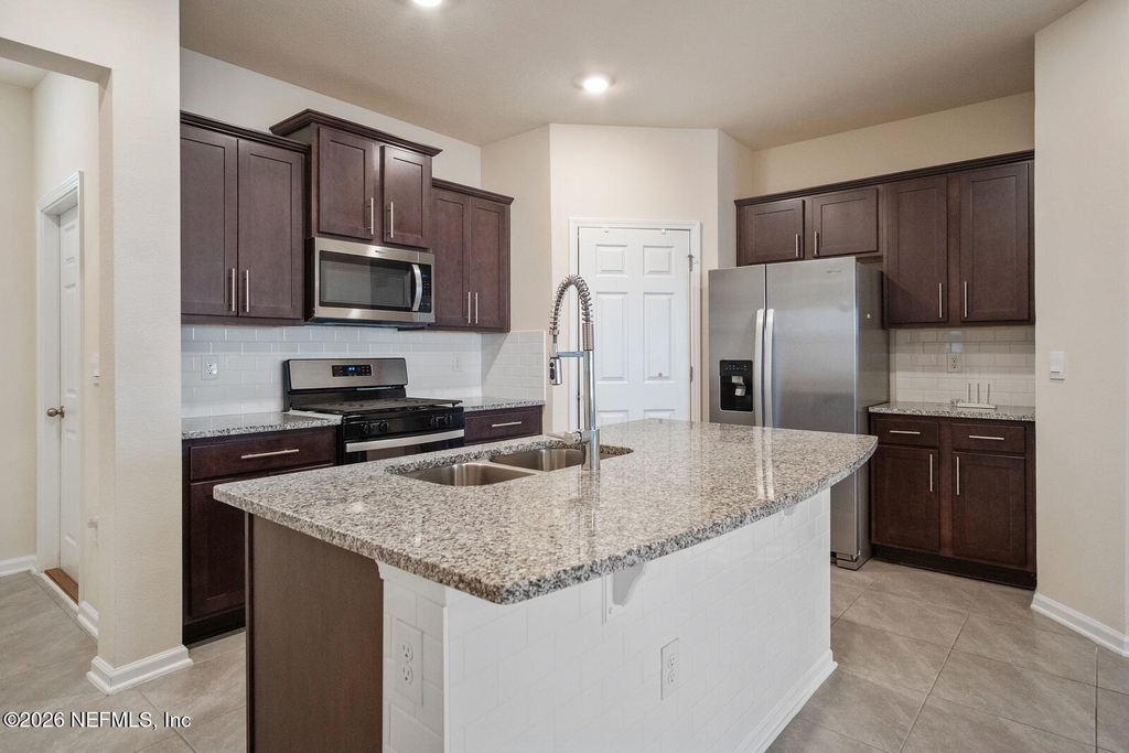73 Java Lane - Photo 1