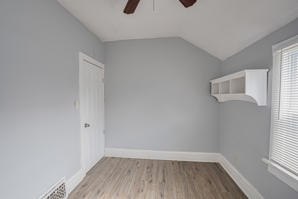 2308 Fremont Street - Photo 9