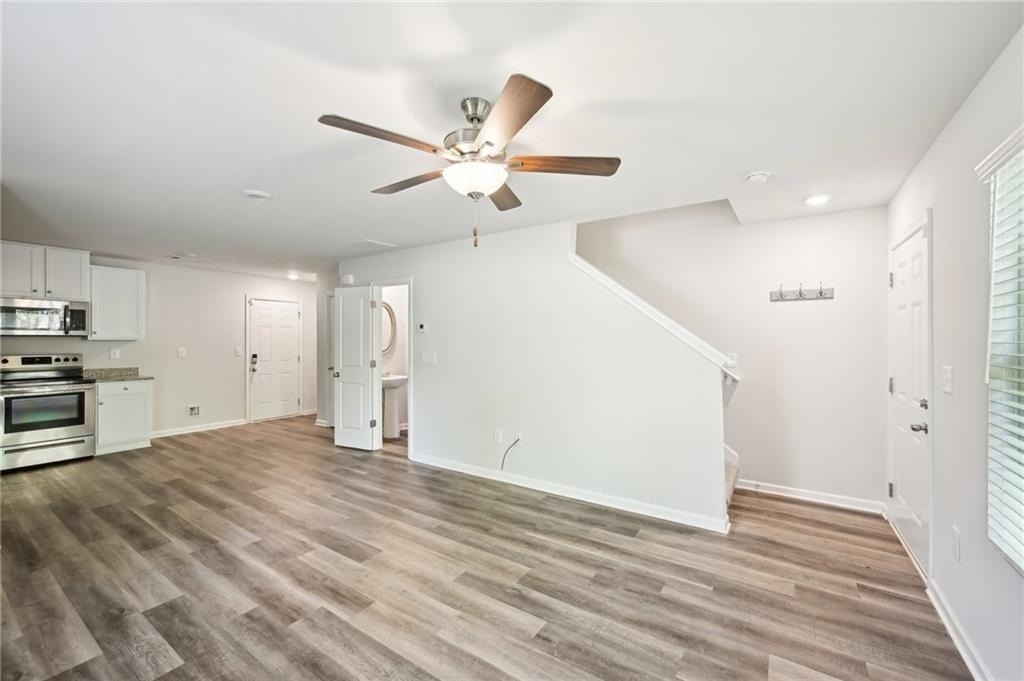 4437 Ben Hill Road - Photo 3