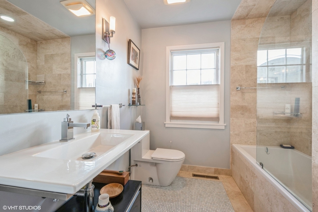 2510 Sheridan Road - Photo 16