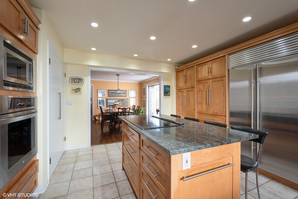 2510 Sheridan Road - Photo 4