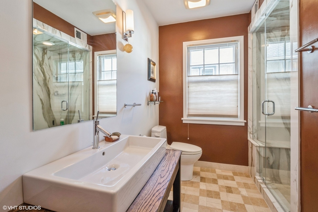2510 Sheridan Road - Photo 15