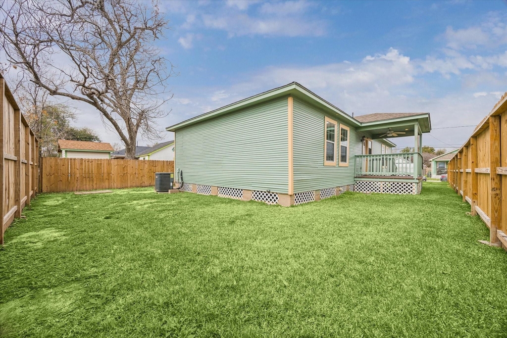 708 E 32nd Street - Photo 20