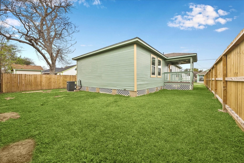 708 E 32nd Street - Photo 6