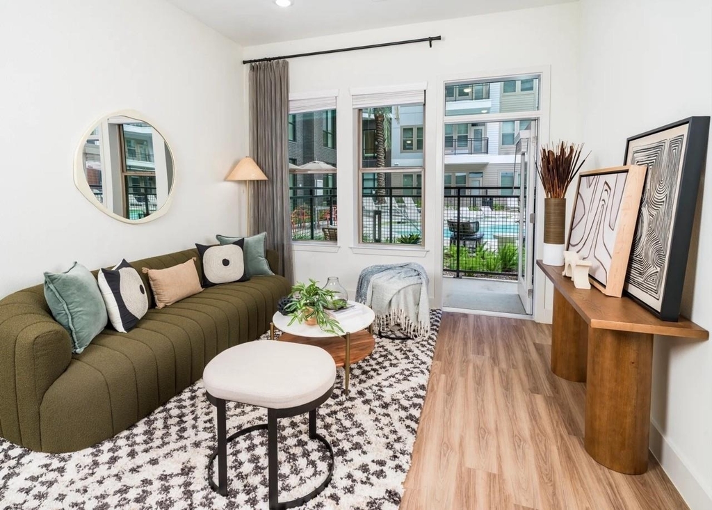 641 W Crosstimbers Street - Photo 10