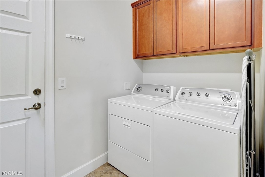 10879 Rutherford Road - Photo 18