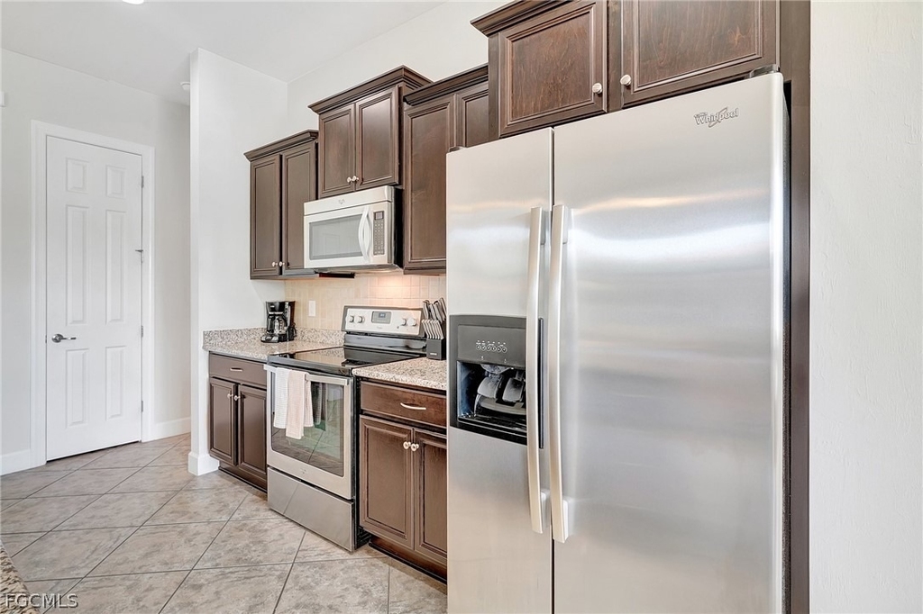 10879 Rutherford Road - Photo 10