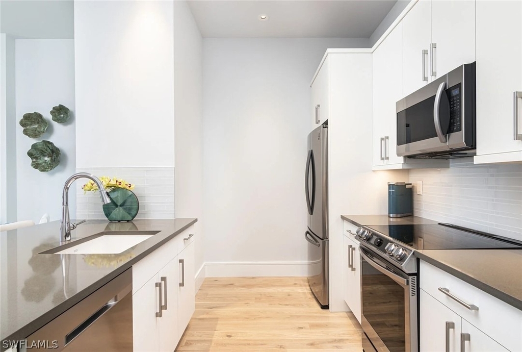 101 8th Street S - Photo 5